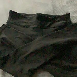 Lululemon black leggings